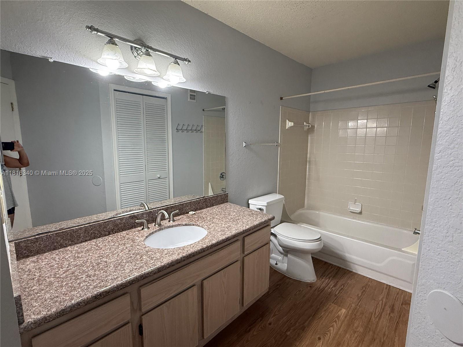 3705 Sw 27 Th St 416 Property Photo 20
