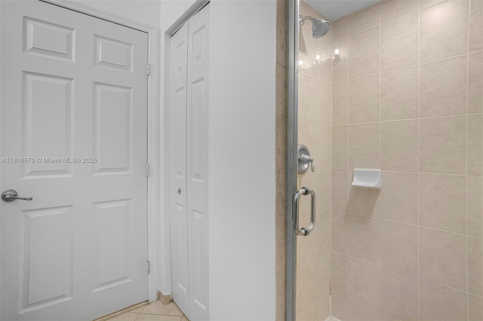 628 Se 37th Pl Property Photo 17