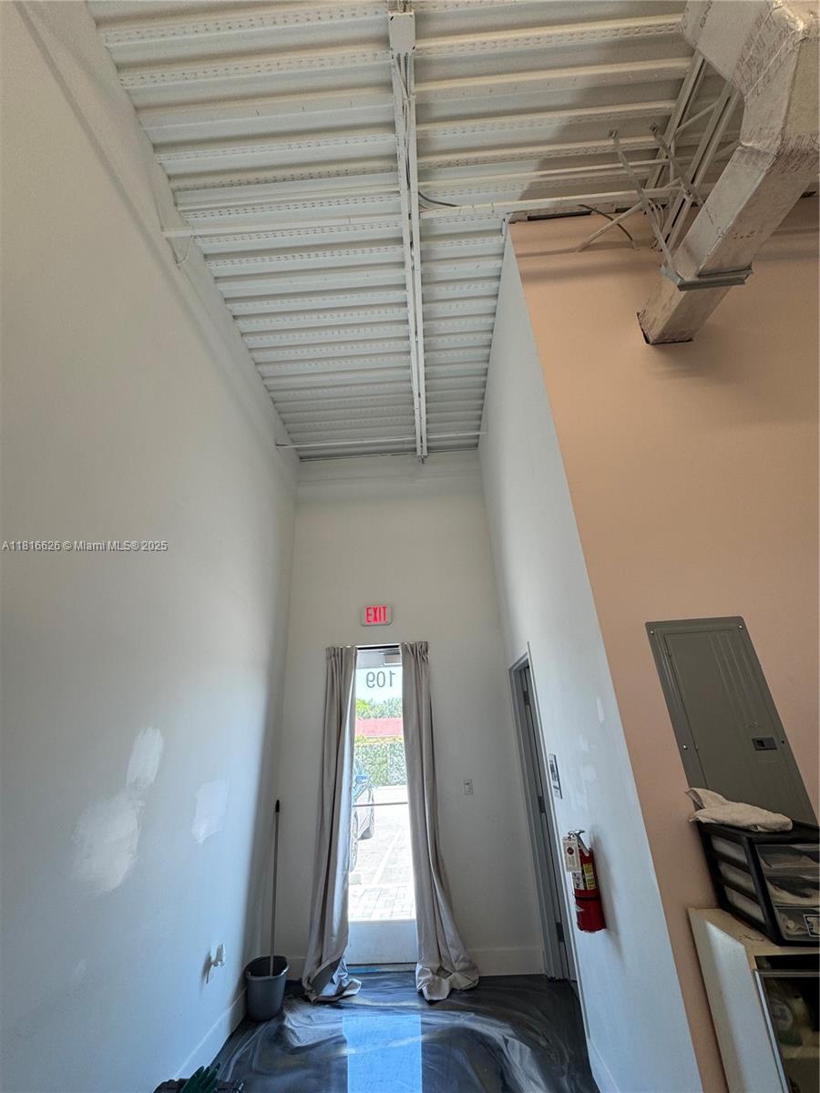 9620 Stirling Rd 109 Property Photo 17