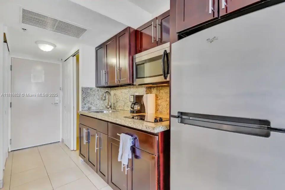 19201 Collins Ave 603 Property Photo 1