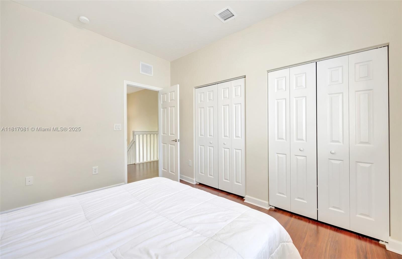 363 Ne 25th Ter 363 Property Photo 17