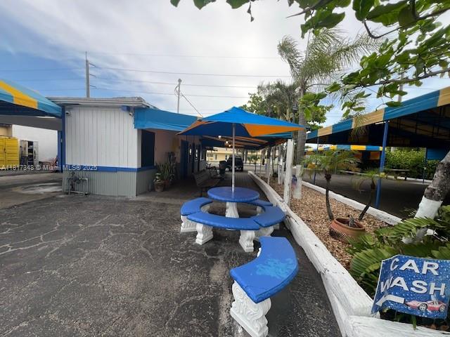 A11817348 Property Photo 18