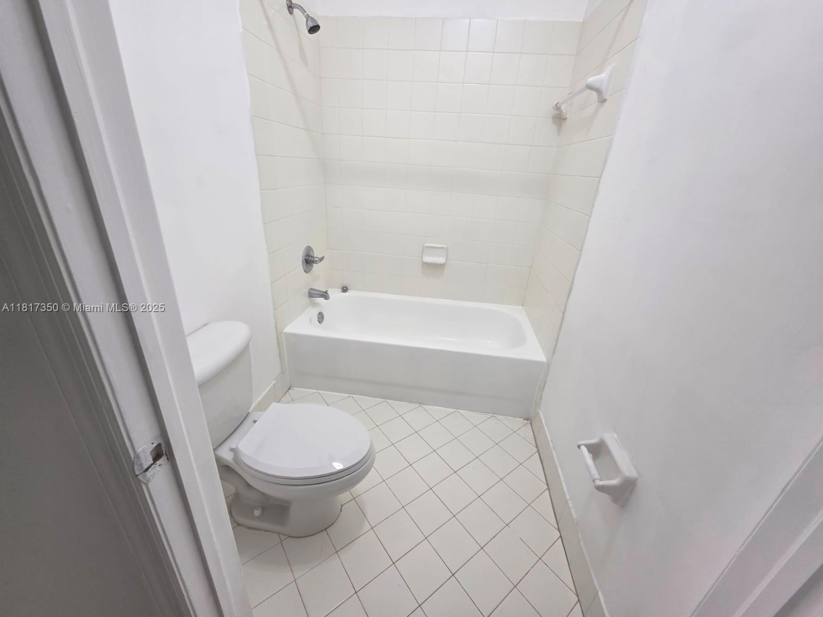 3251 Ne 11th Dr 3251 Property Photo 10