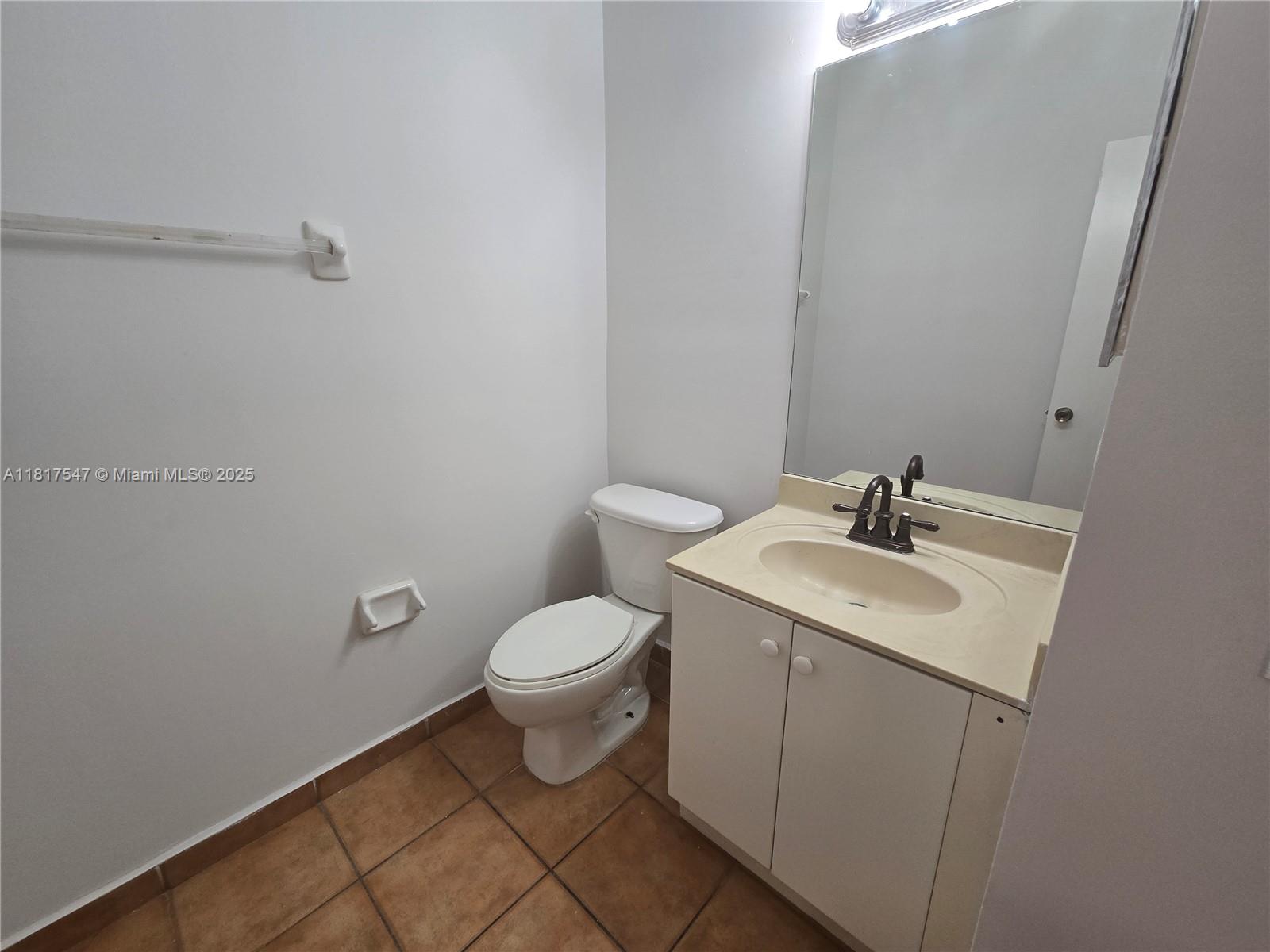 1627 Se 30th St 1627 Property Photo 5