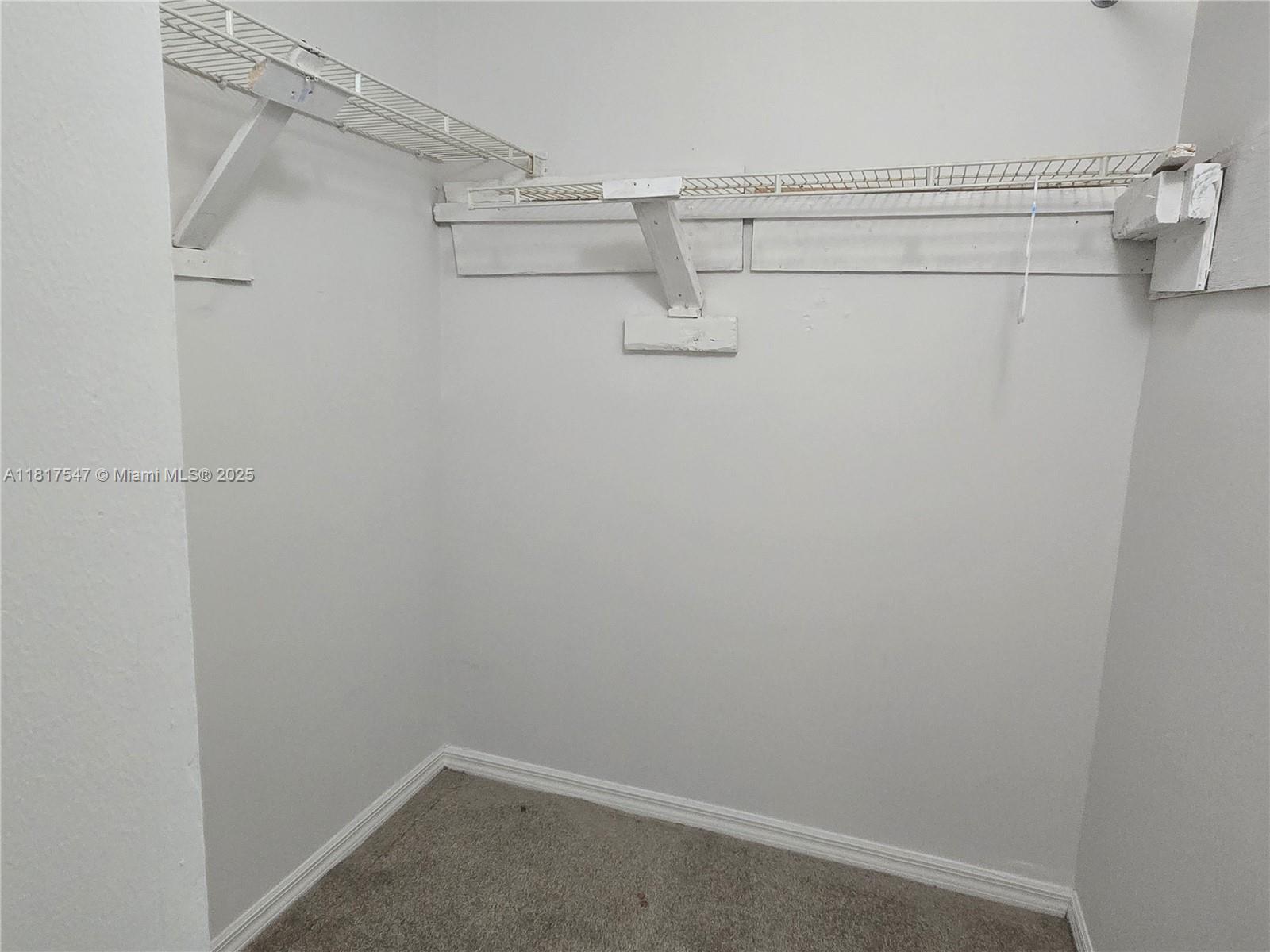 1627 Se 30th St 1627 Property Photo 13