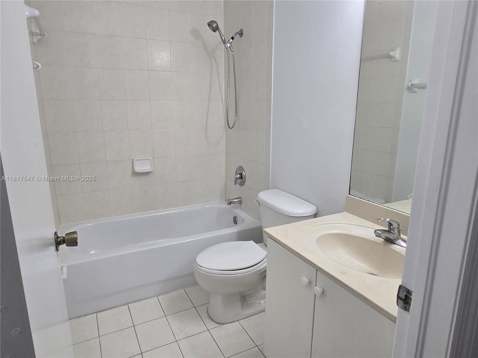 1627 Se 30th St 1627 Property Photo 15