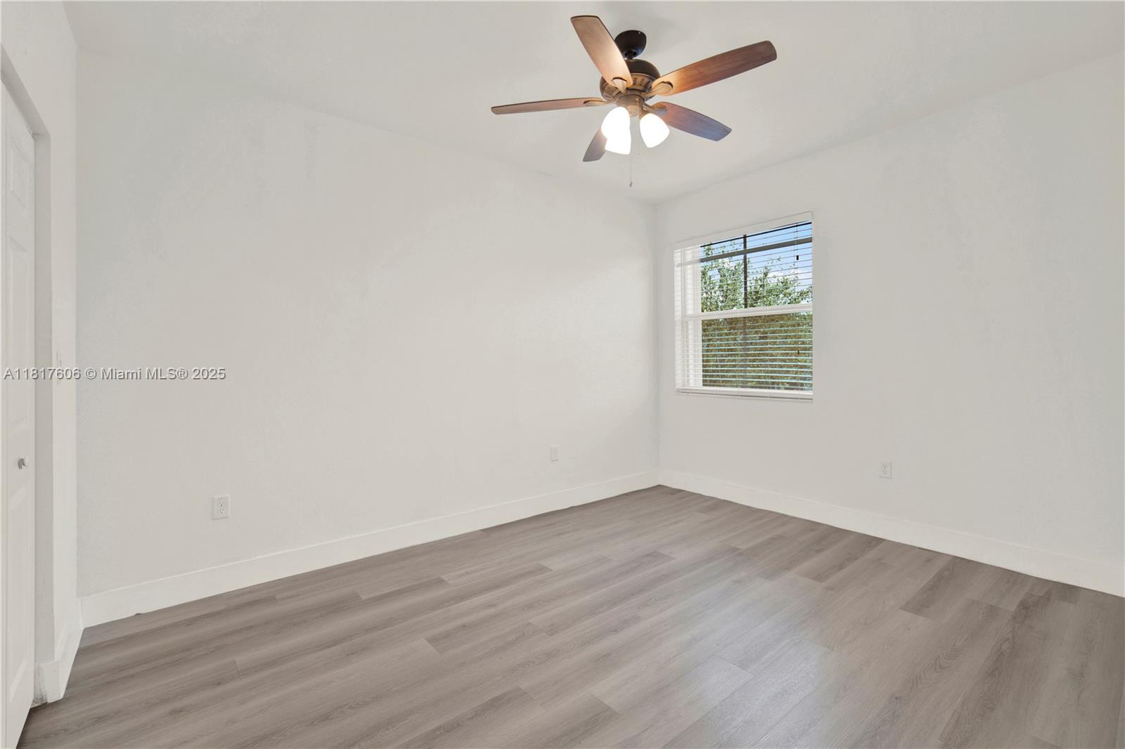 279 Se 31st Ter Property Photo 30