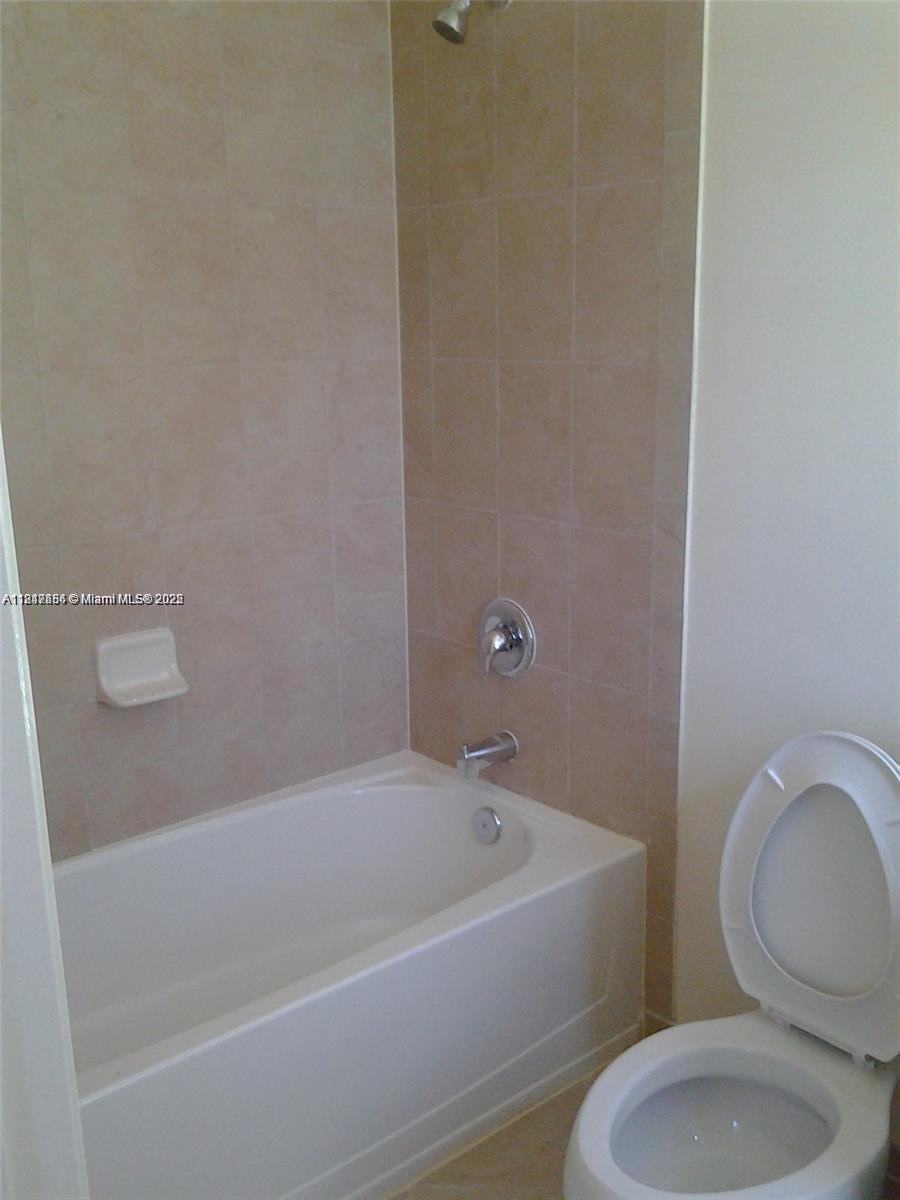 3217 Se 4th St 3217 Property Photo 16
