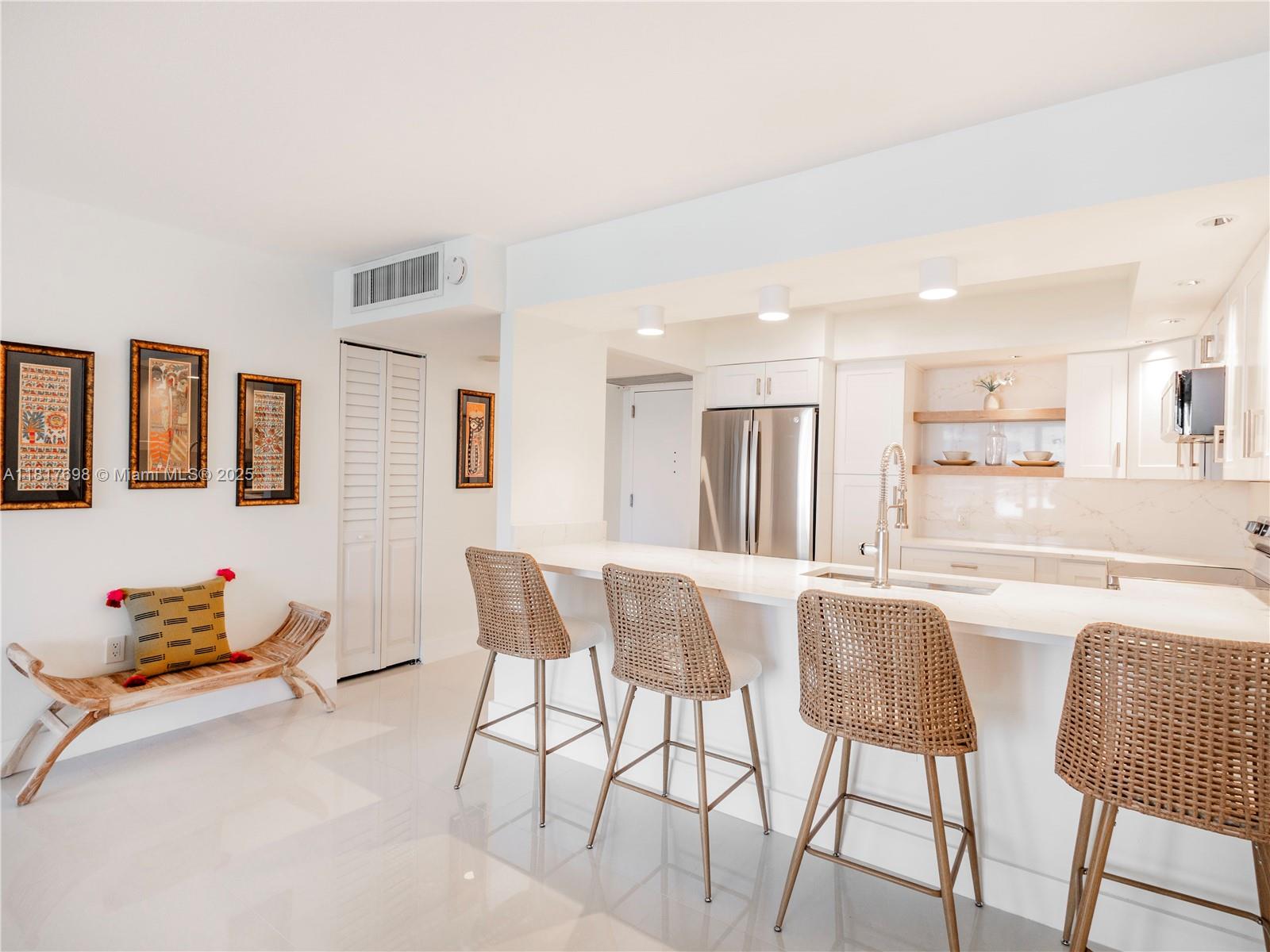 5701 Collins Ave 307 Property Photo 1