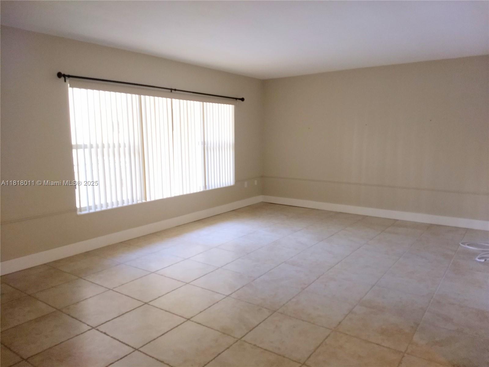 10001 W Bay Harbor Dr 204 Property Photo 1