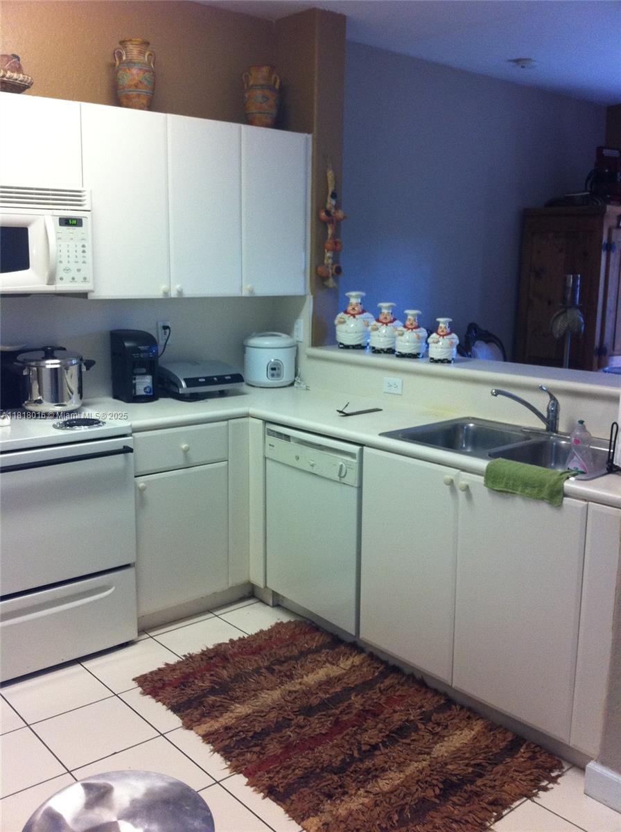 1677 Se Ct-27 Property Photo 5