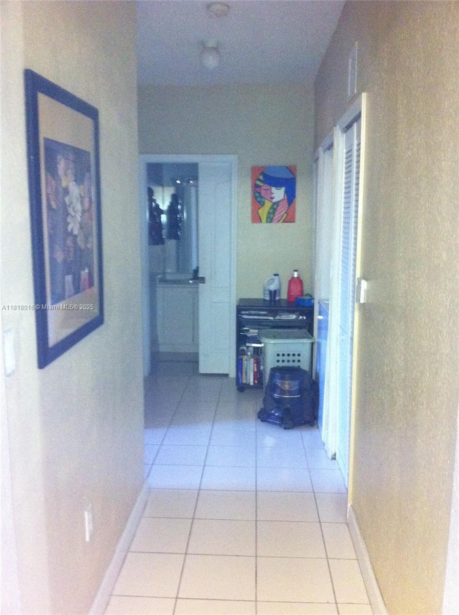 1677 Se Ct-27 Property Photo 8
