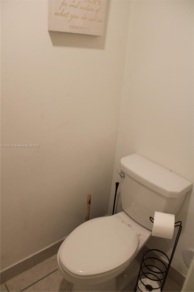2606 Se 13th St Property Photo 10
