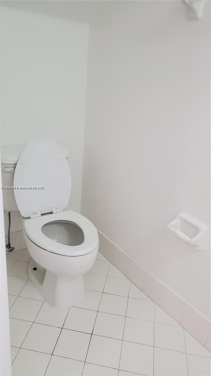 3375 Ne 15th Dr 106-12 Property Photo 18