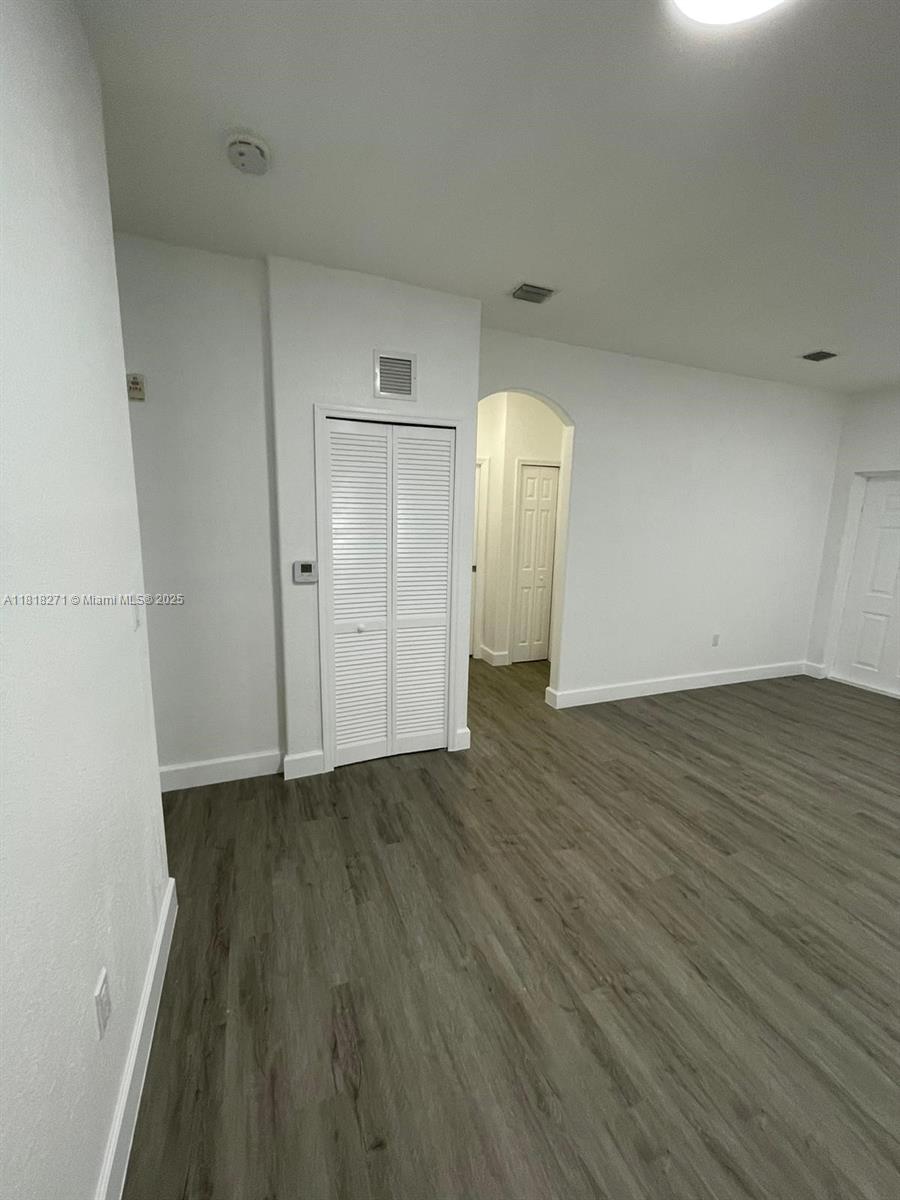 1658 Se 28th Ct 104 Property Photo 12