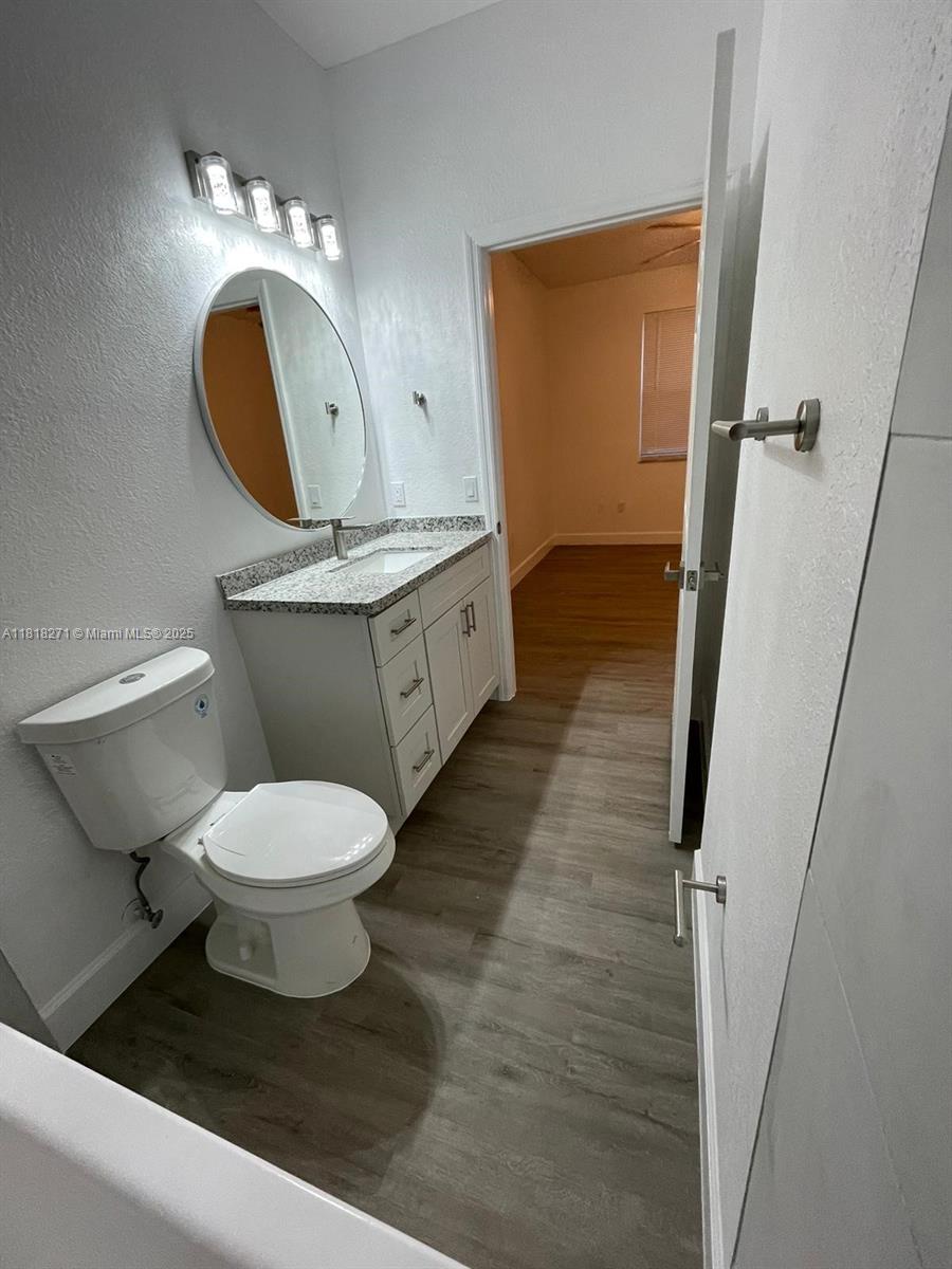 1658 Se 28th Ct 104 Property Photo 14