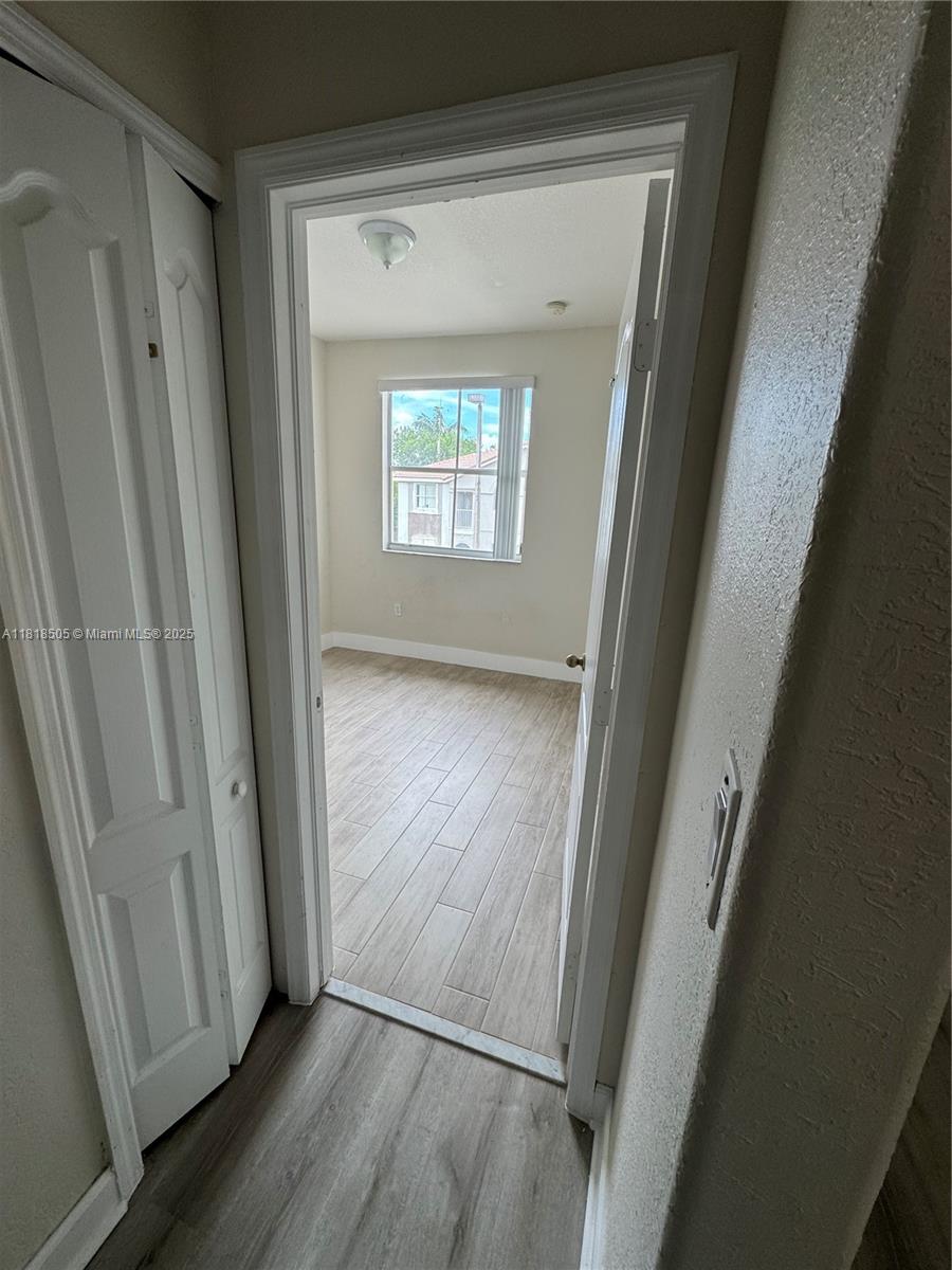 1536 Se 25th 202 Property Photo 6