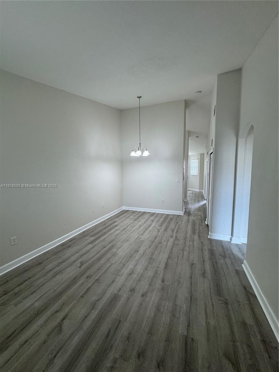 1536 Se 25th 202 Property Photo 11