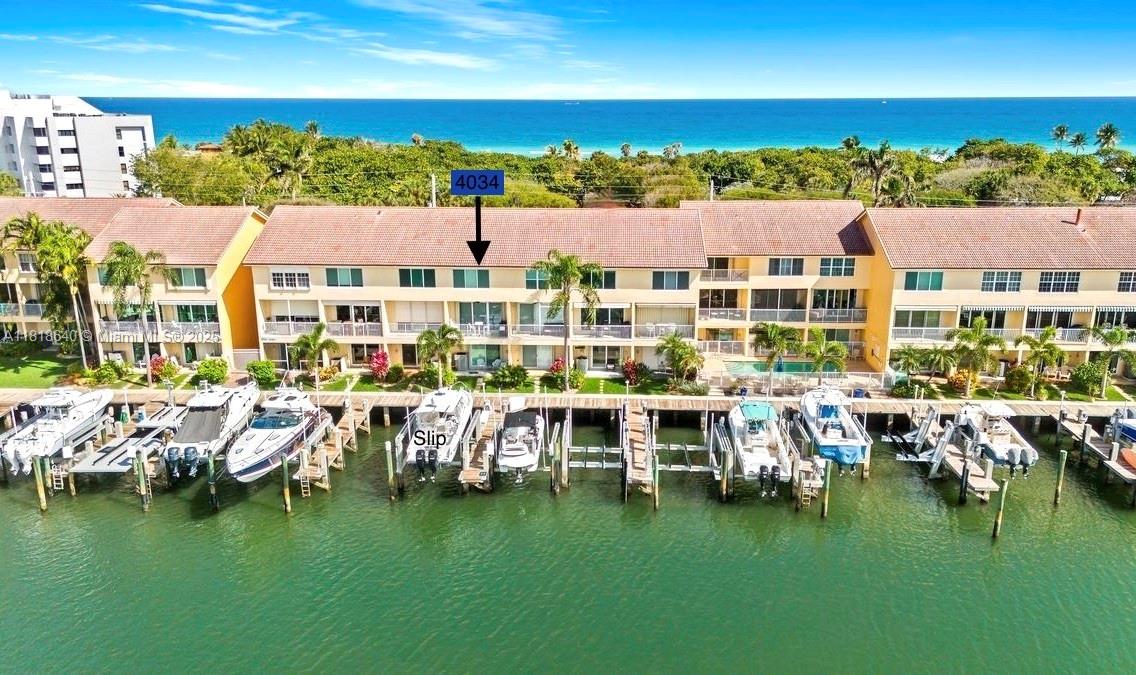 4034 N Ocean Dr Property Photo 7