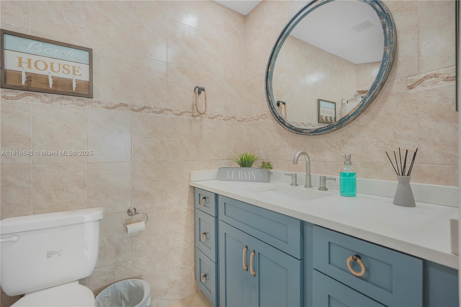 4034 N Ocean Dr Property Photo 17