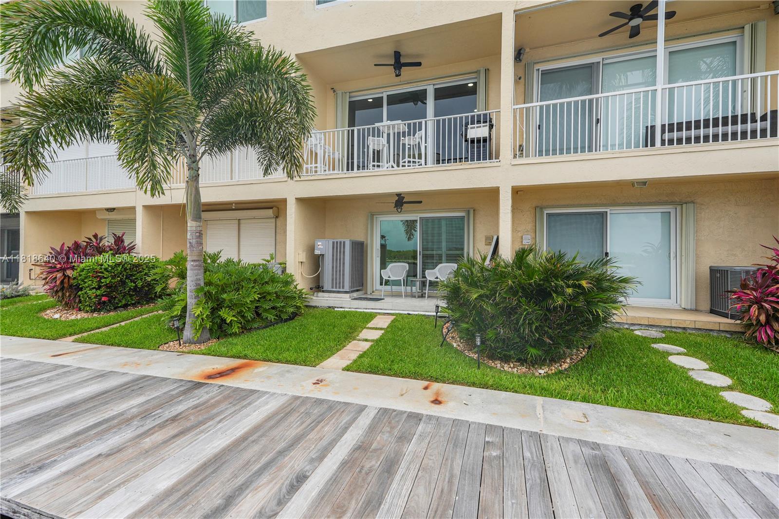 4034 N Ocean Dr Property Photo 22
