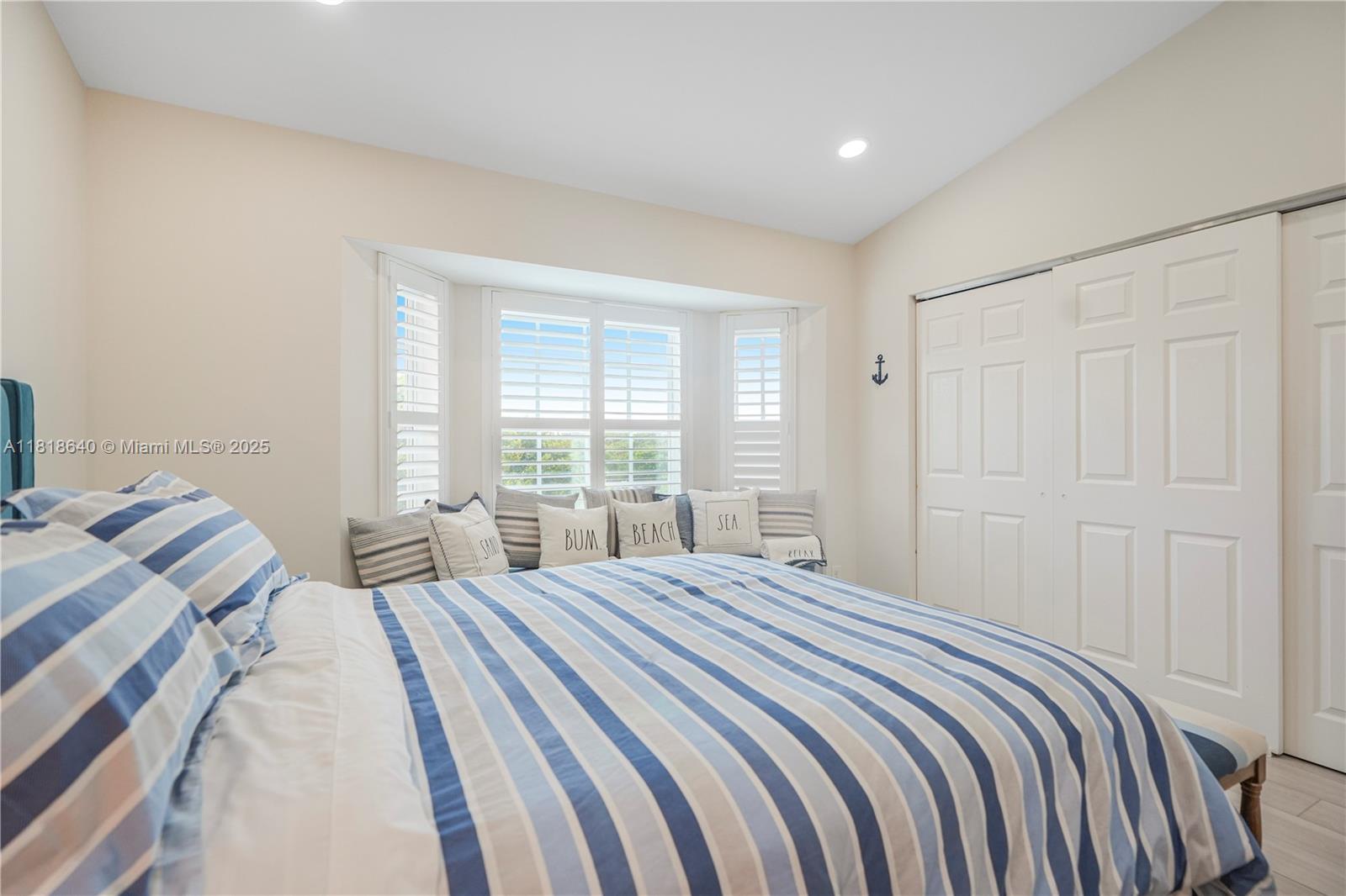 4034 N Ocean Dr Property Photo 38