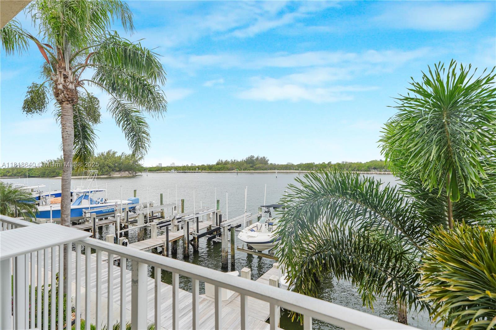 4034 N Ocean Dr Property Photo 43