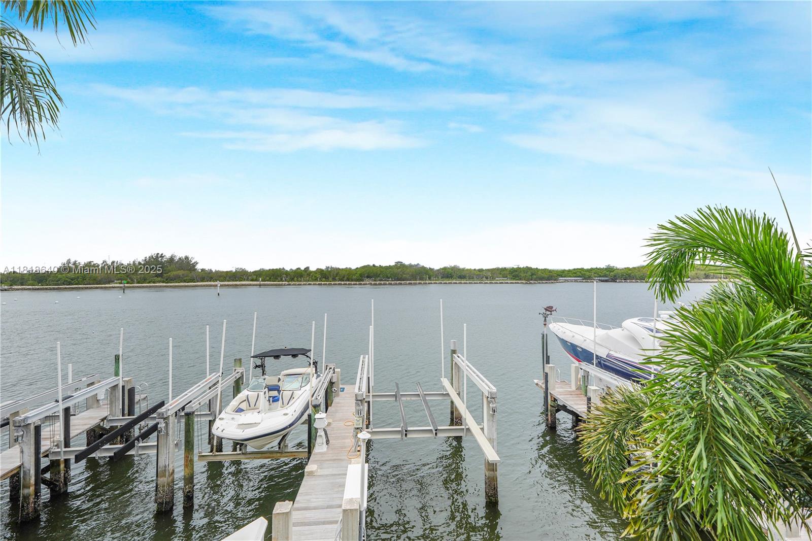 4034 N Ocean Dr Property Photo 45