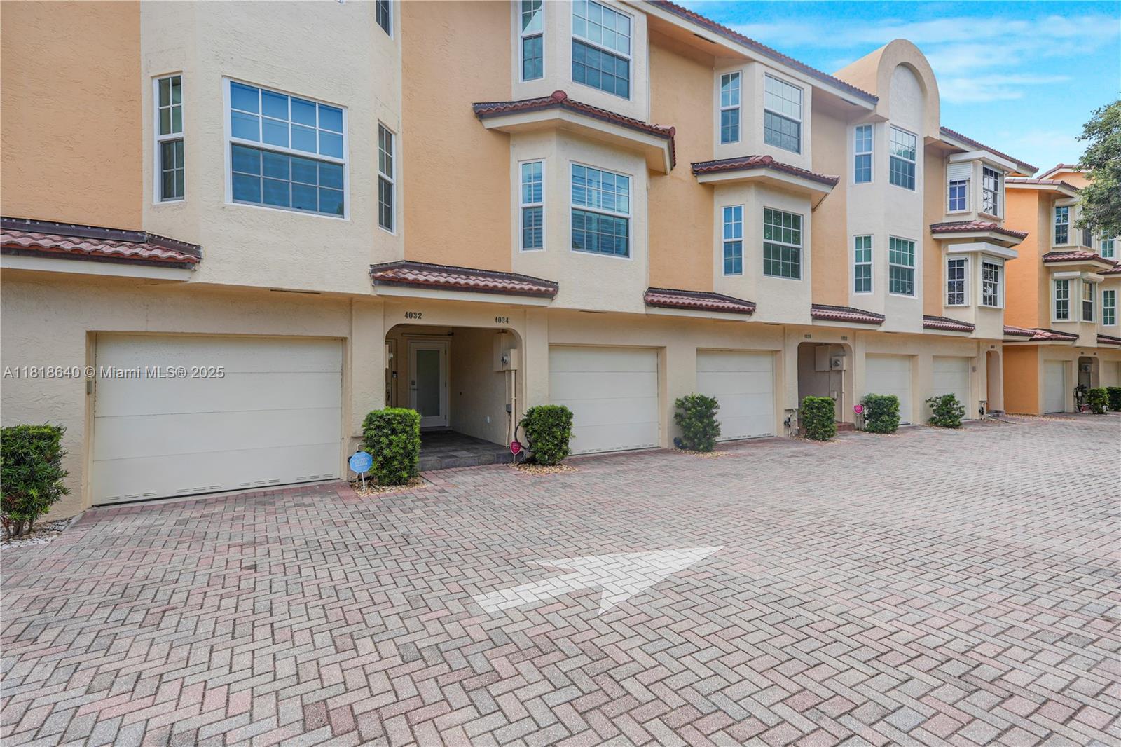 4034 N Ocean Dr Property Photo 60