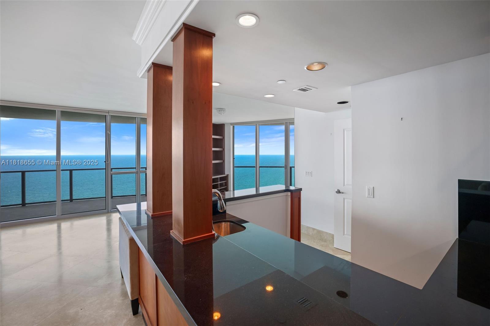 3101 S Ocean Dr 2708 Property Photo 12