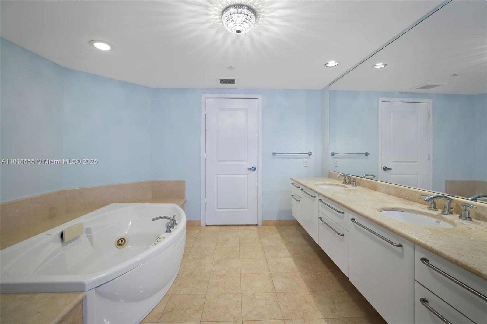 3101 S Ocean Dr 2708 Property Photo 27