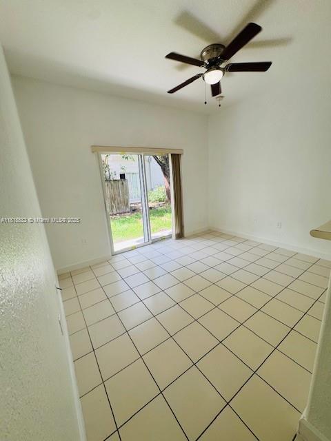 1661 Se 28th St 108 Property Photo 3