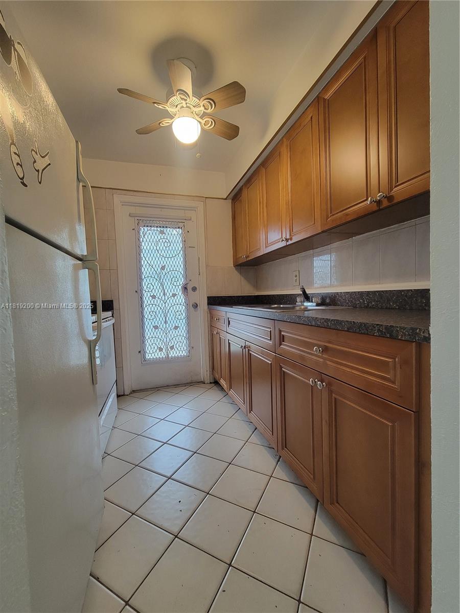 A11819200 Property Photo 1