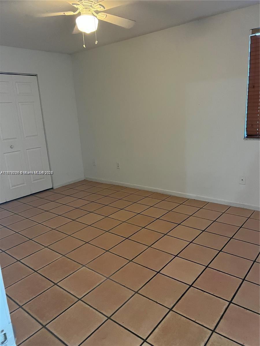 1135 N Franklin Ave 1135b Property Photo 8