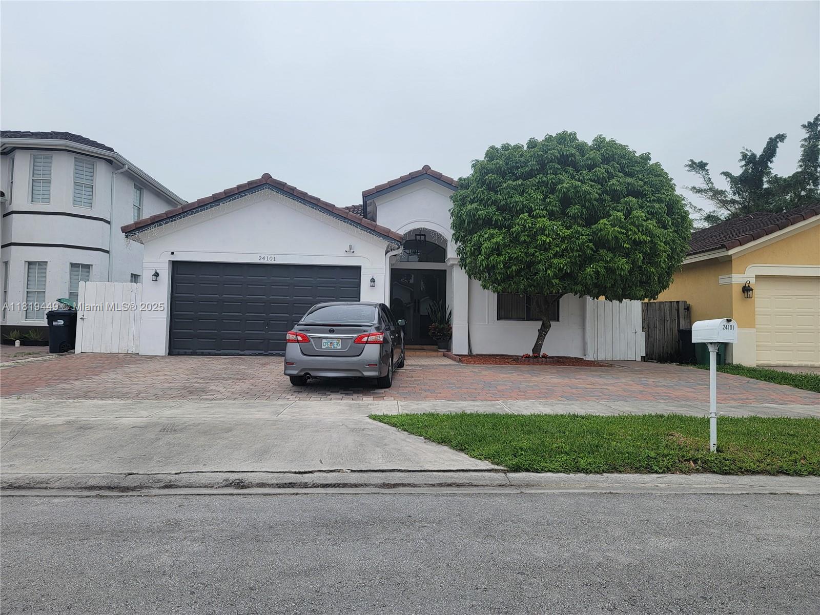 24101 Sw 107th Ave Na Property Photo 1
