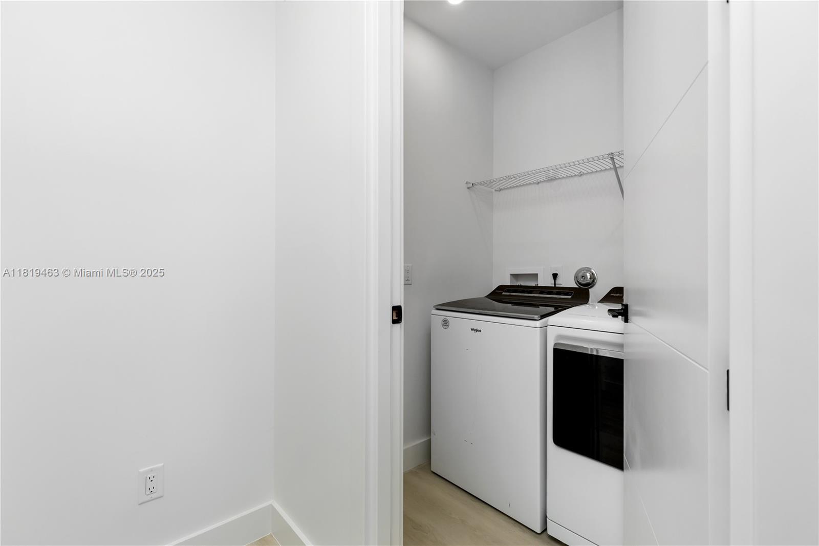 436 Se 12th Ct Property Photo 18