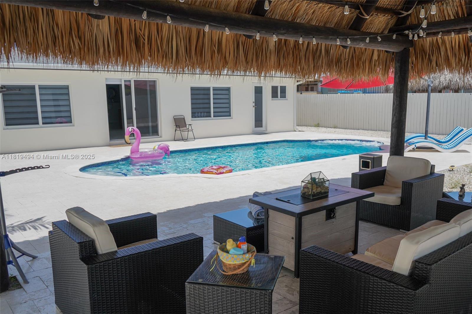 16 Fishermans Trl Property Photo 1