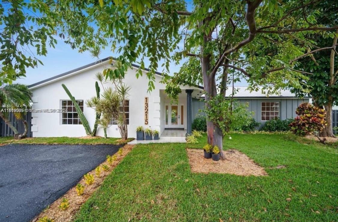 13215 Sw 265th Ter Property Photo 1