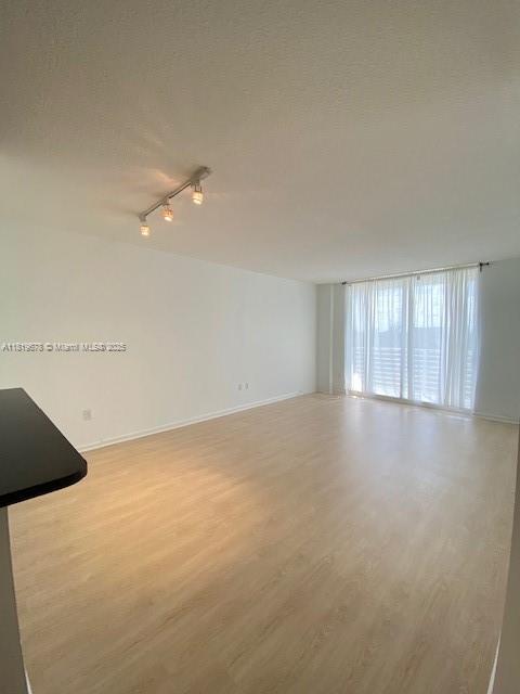 2775 Ne 187th St 407 Property Photo 10