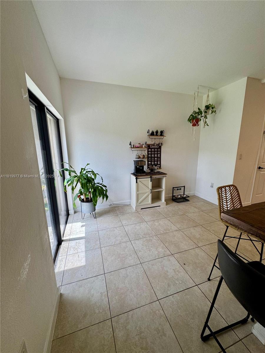 581 Se 32nd Ter Property Photo 17