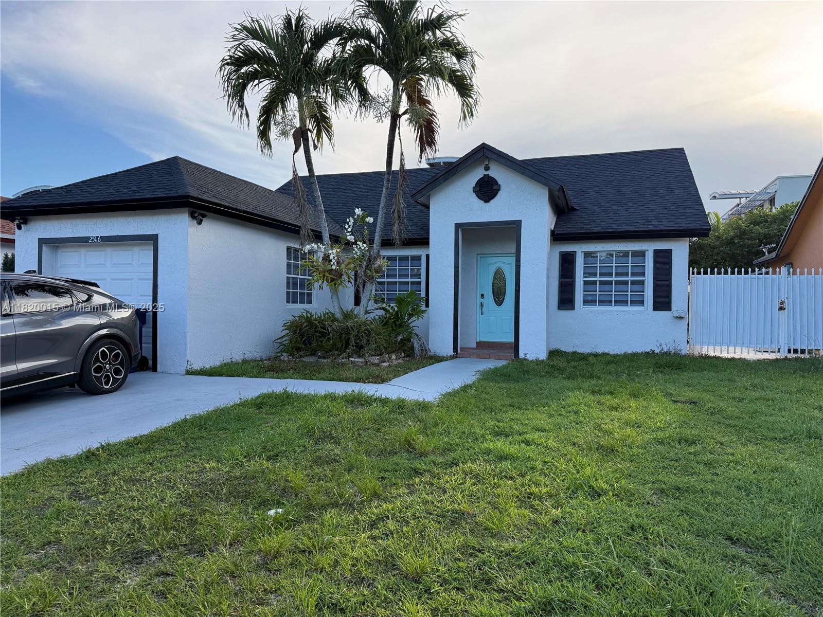 25116 SW 129th Pl Property Photo 1