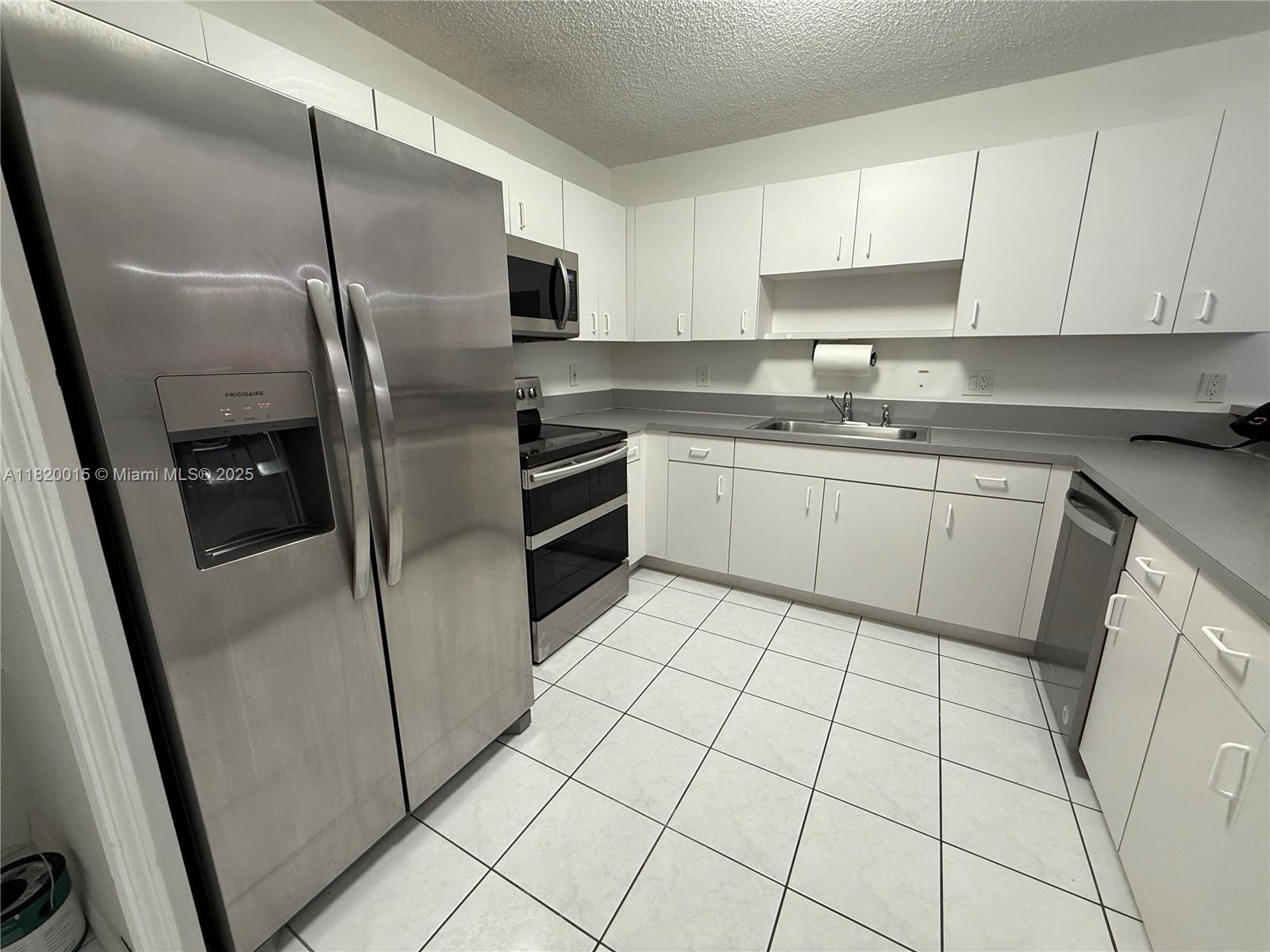 25116 Sw 129th Pl Property Photo 7