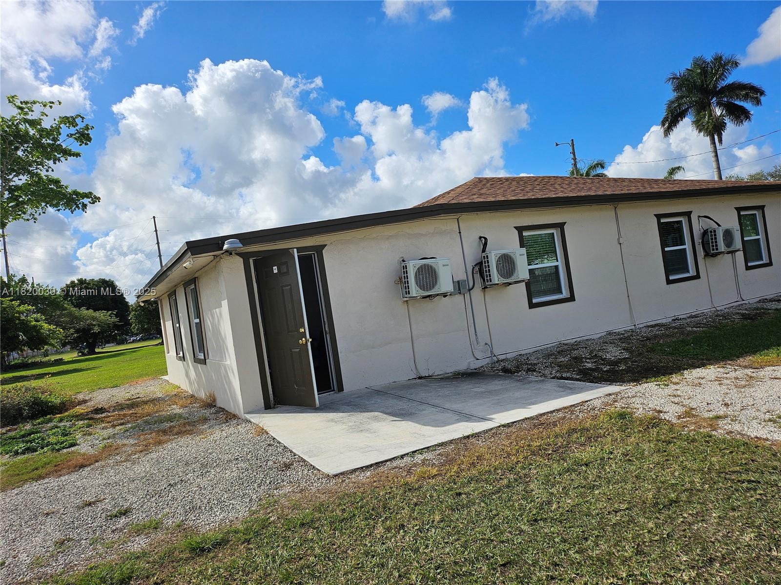 A11820039 Property Photo 1