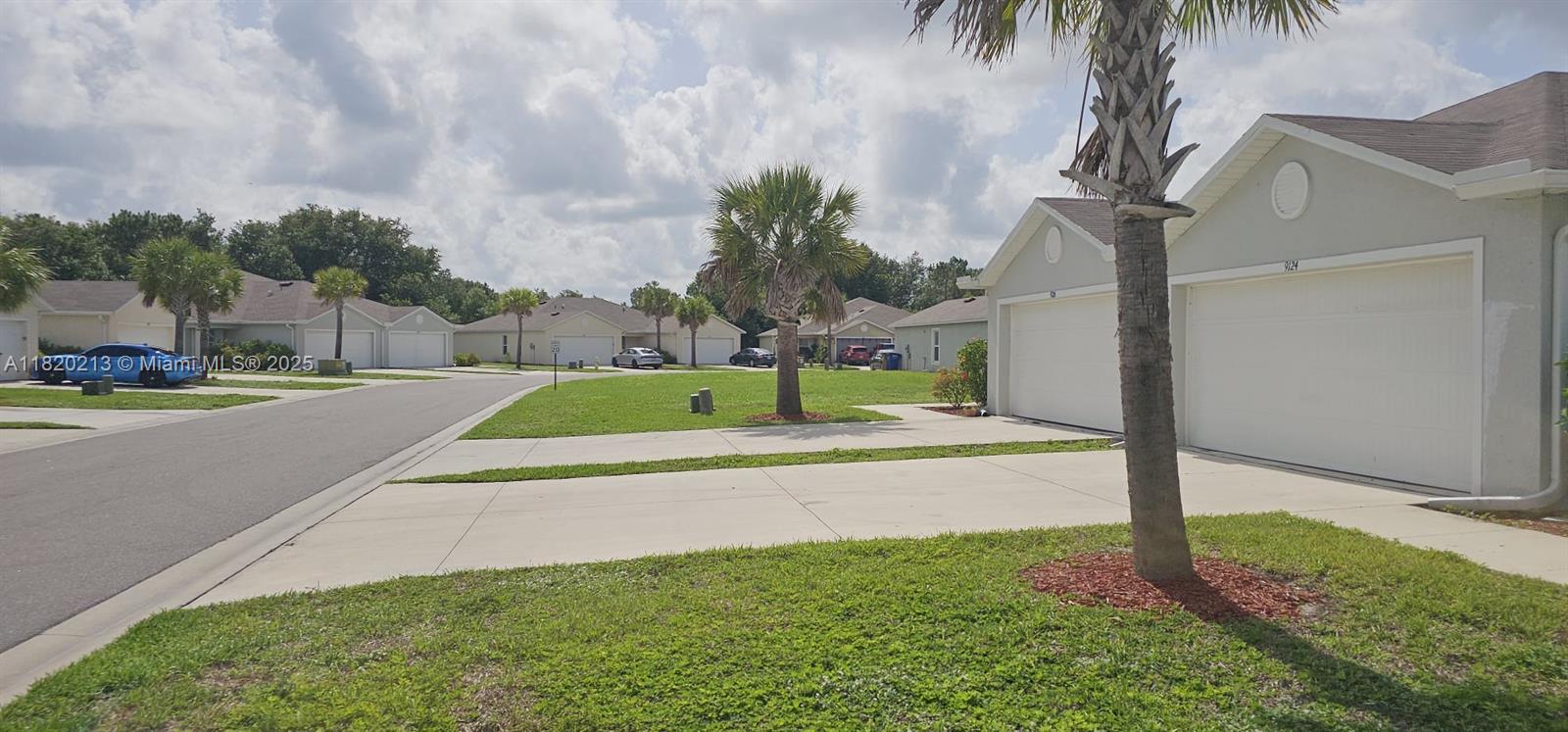 9124 Aegean Cir Property Photo 2