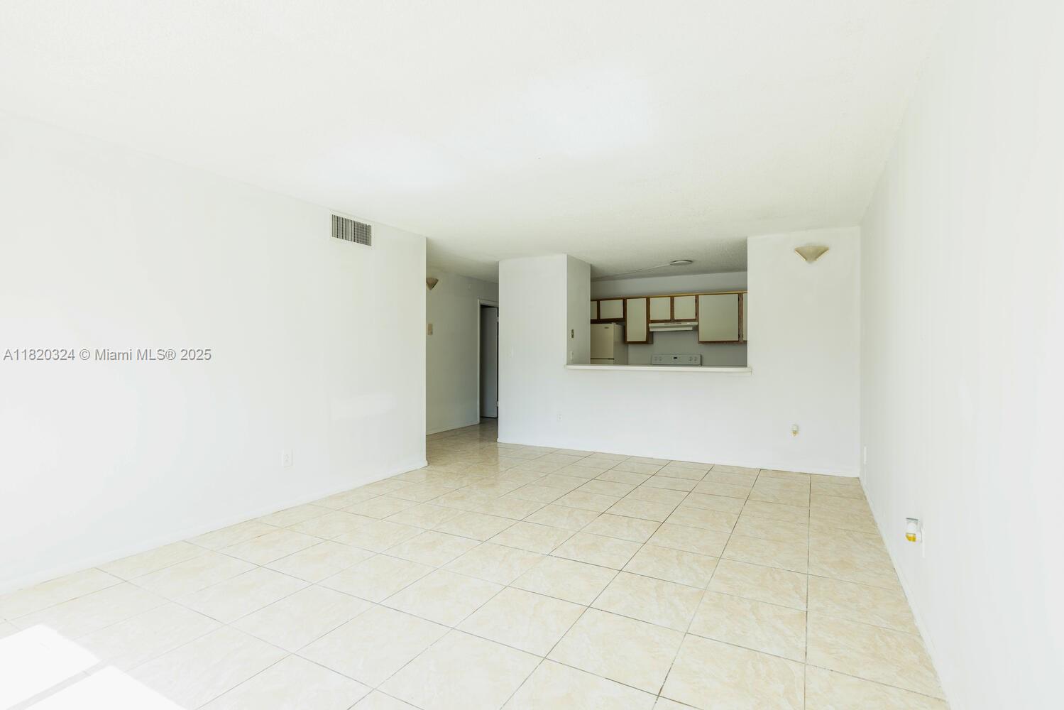 14850 Naranja Lakes Blvd B1b Property Photo 3