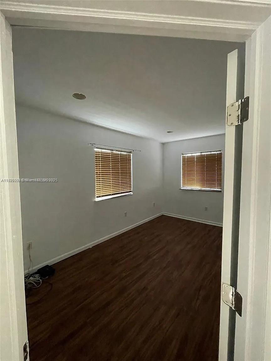 14318 Sw 275th Ln Property Photo 10