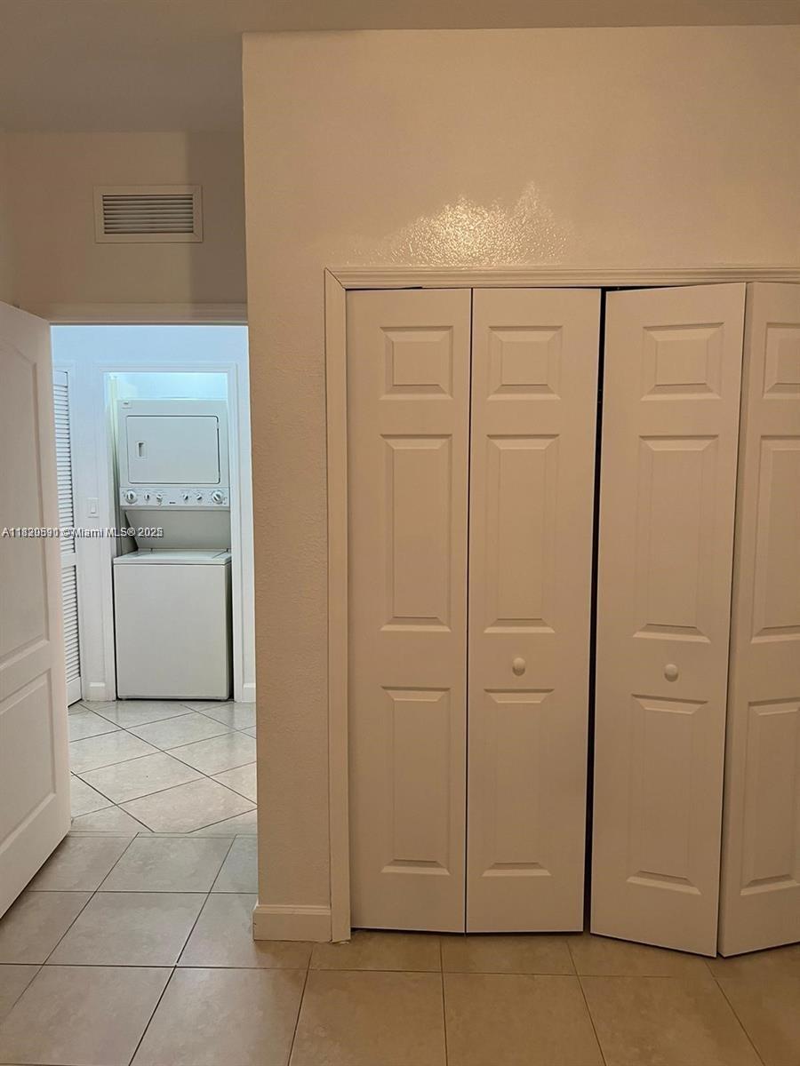 2758 Se 17th Ave 102 Property Photo 13