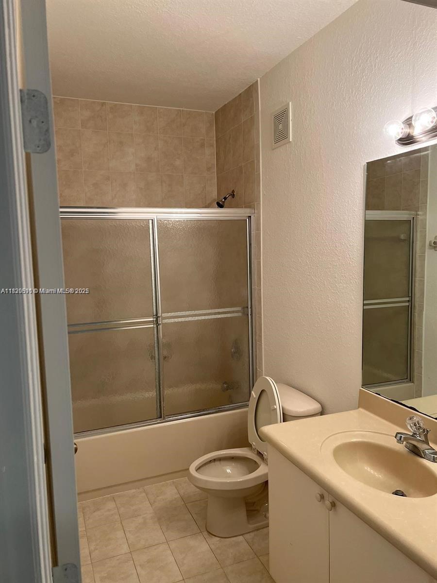 2758 Se 17th Ave 102 Property Photo 19