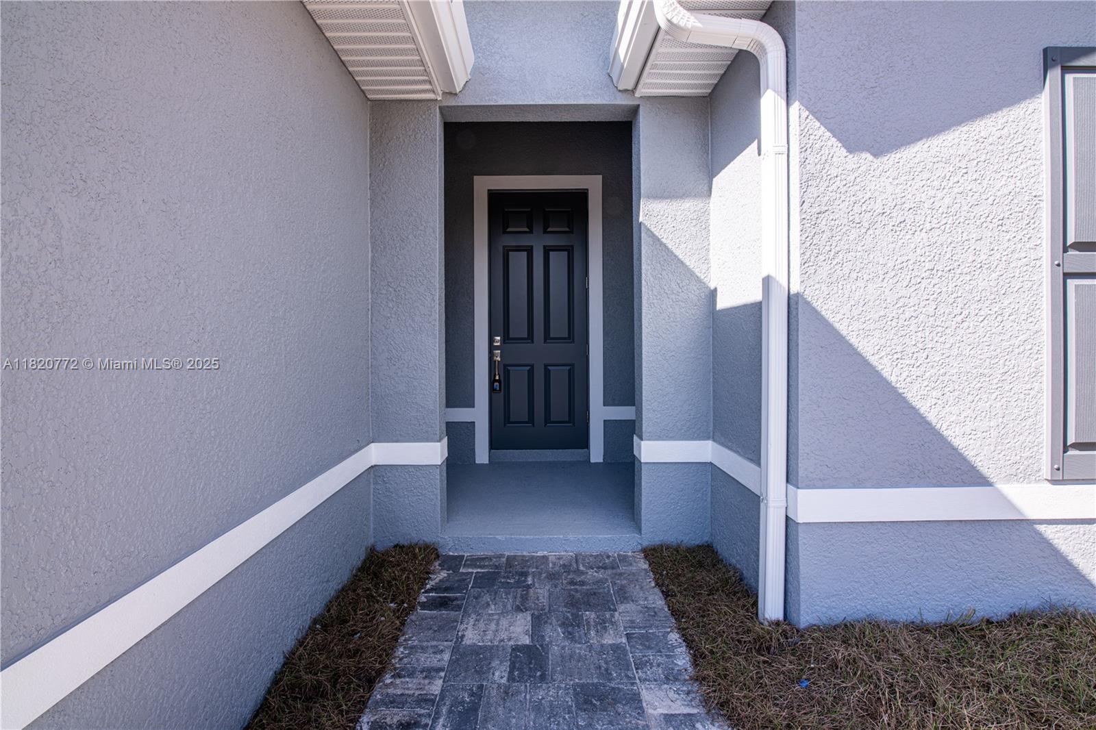21475 Argosy Avenue Property Photo 2