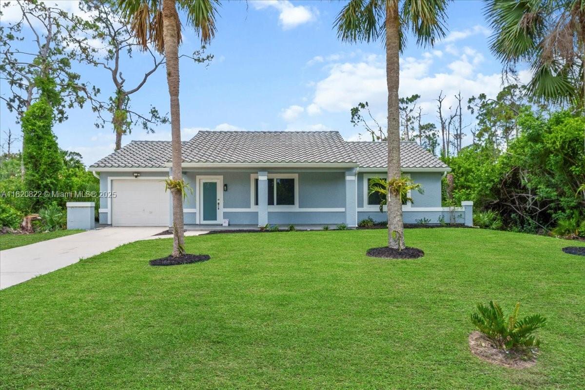 18125 Wintergarden Ave Property Photo 1